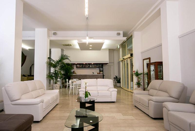 Hotel La Perla Rimini Exterior foto