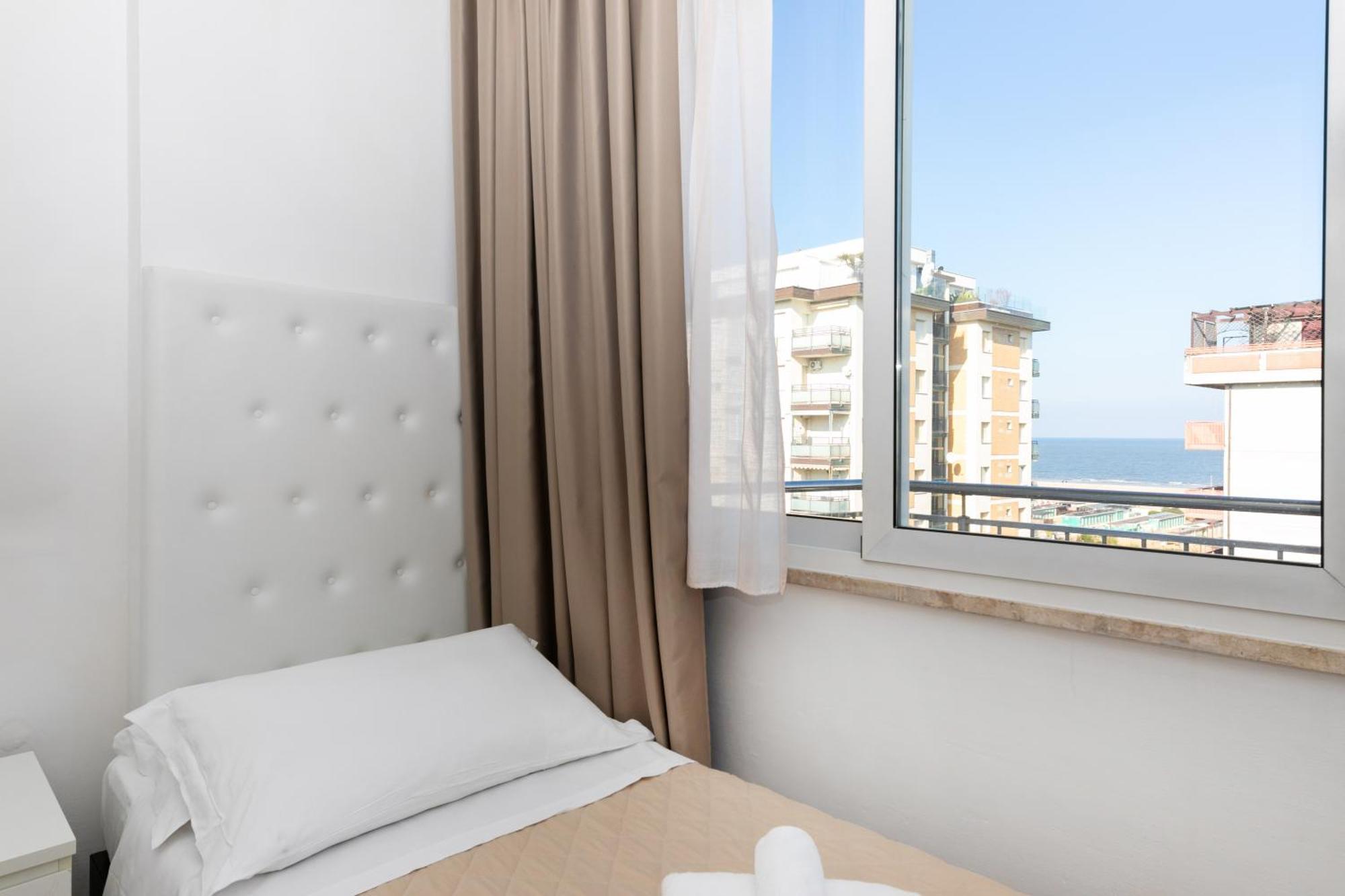 Hotel La Perla Rimini Exterior foto